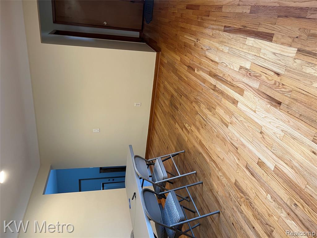 8251 Darlene Street, Warren, MI 48093 — Photo 14