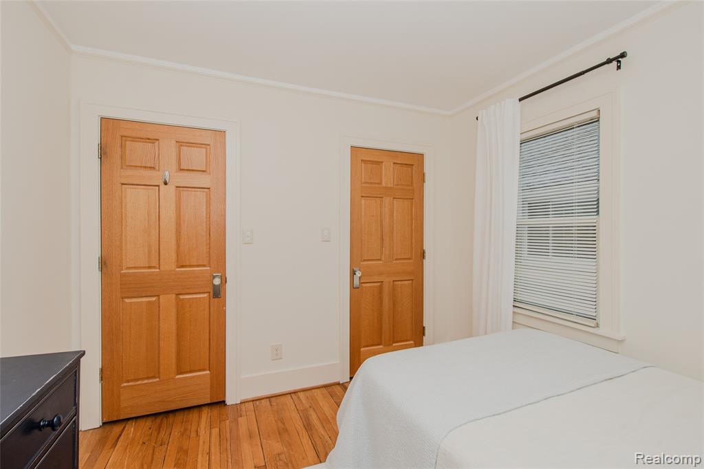 927 N Maple Avenue, Royal Oak, MI 48067 — Photo 35