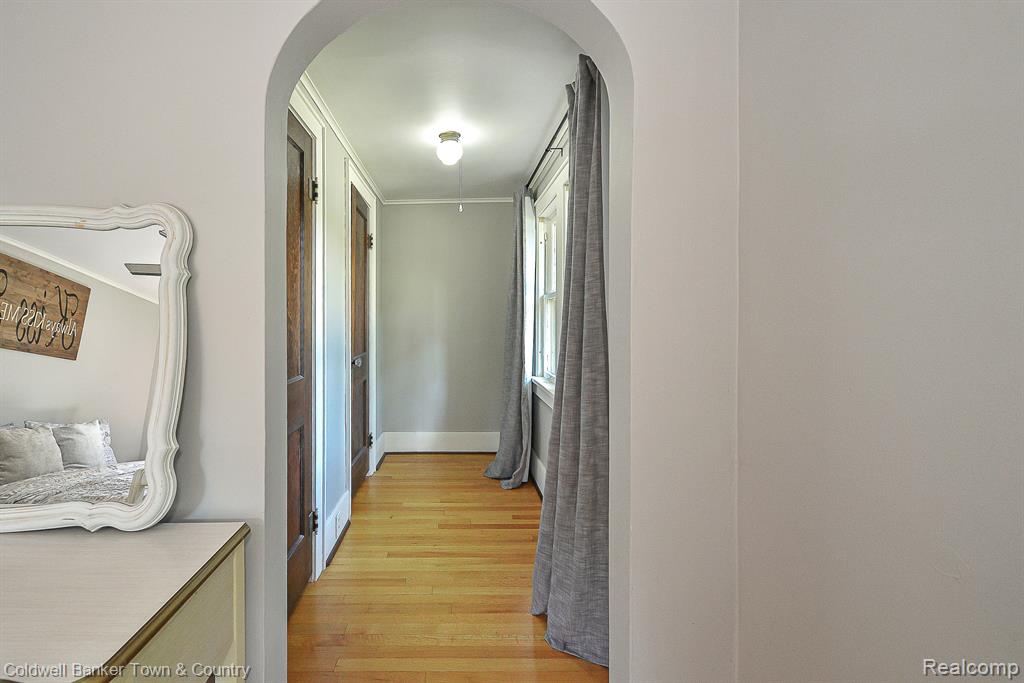 725 E GRAND RIVER Avenue, Fowlerville, MI 48836 — Photo 36