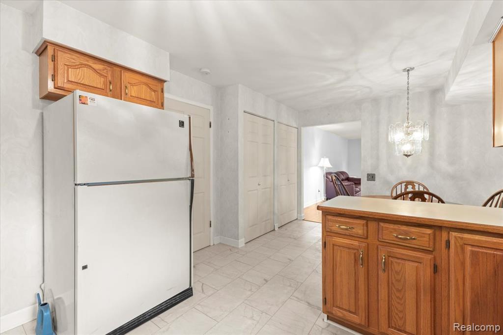 5710 Hobnail Circle, West Bloomfield, MI — Photo 23