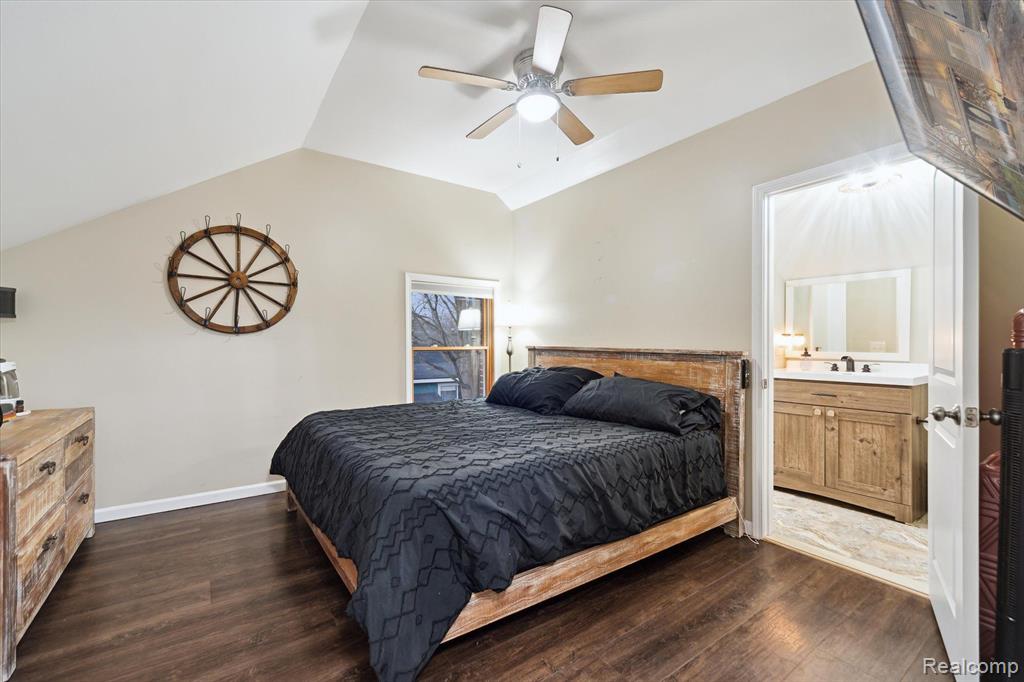 10524 N ANTCLIFF Road, Fowlerville, MI 48836 — Photo 5