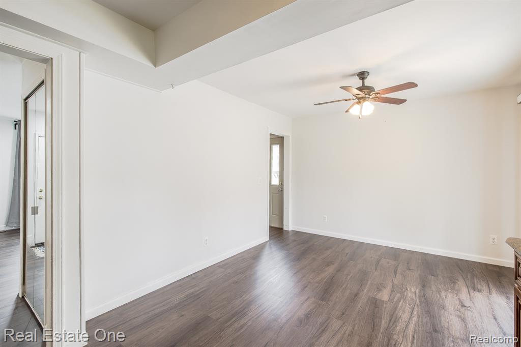 40026 Kristen Drive, Sterling Heights, MI 48310 — Photo 12