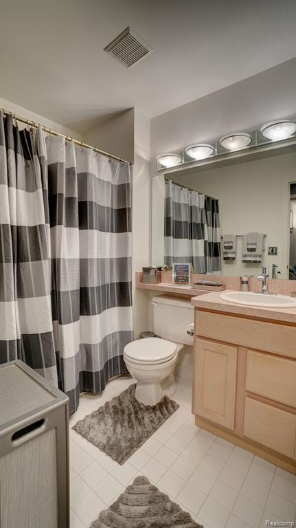 5077 PRESTONWOOD Lane, Flushing, MI 48433 — Photo 38