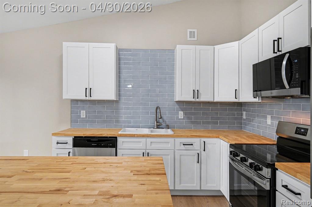 12043 Barber Street, Mount Morris, MI 48458 — Photo 8