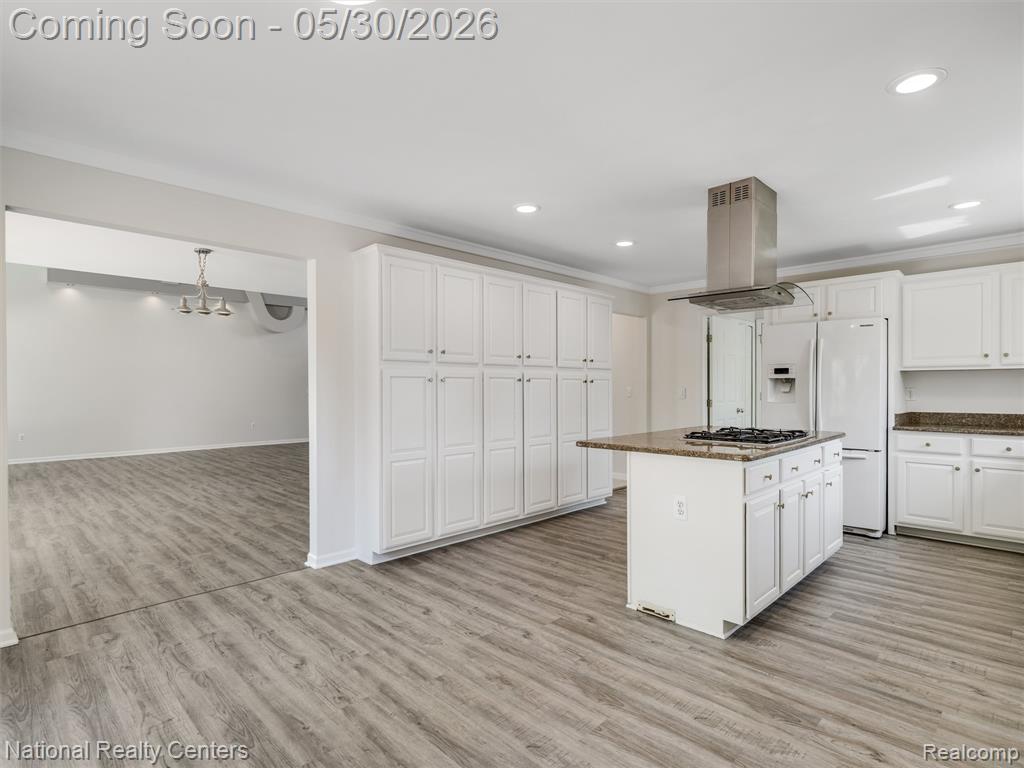 47245 N Pointe Drive, Canton, MI 48187 — Photo 24