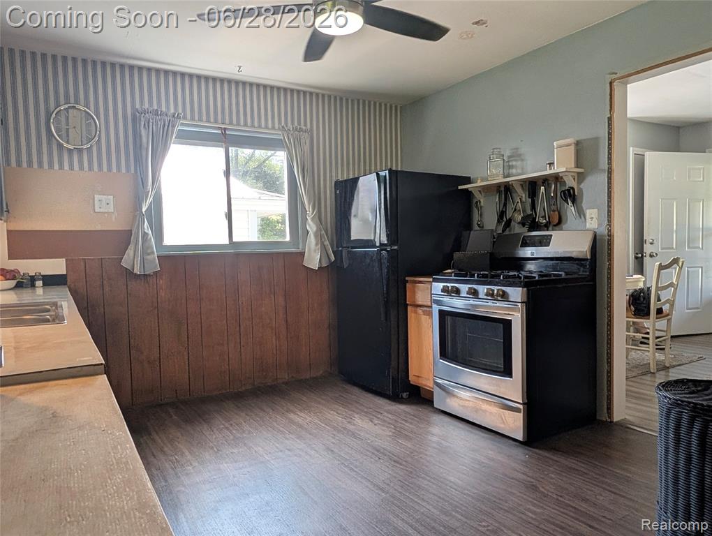 4456 E Coldwater Road, Flint, MI 48506 — Photo 3