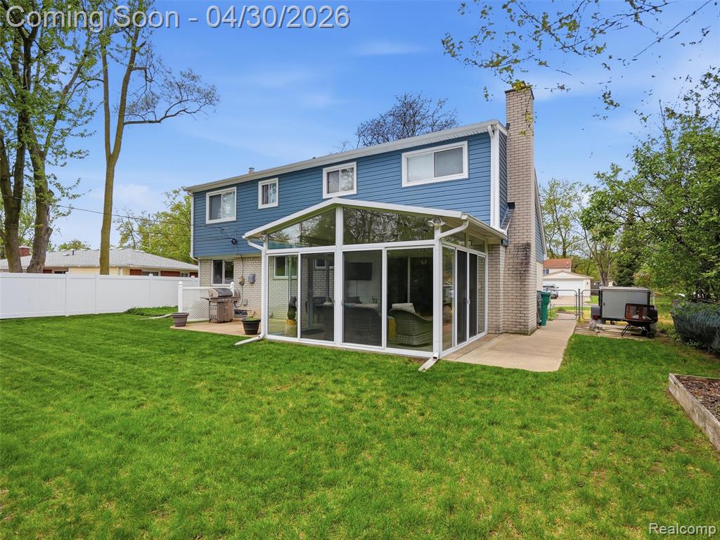 21222 Larkspur Street, Farmington, MI 48336 — Photo 33