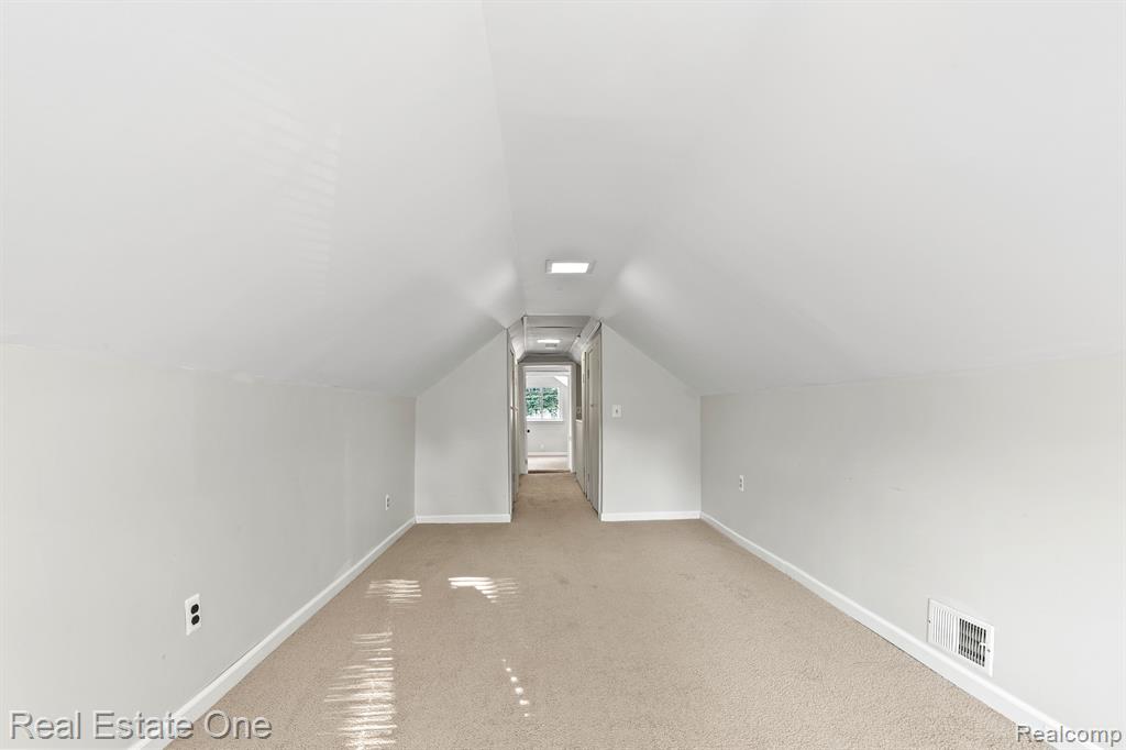 3993 WEDDELL Street, Dearborn Heights, MI 48125 — Photo 22