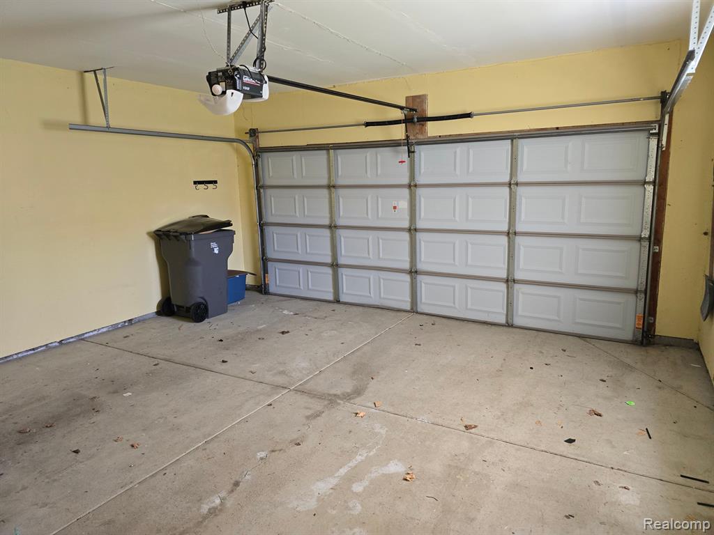 42341 PARK RIDGE Way, Clinton Twp, MI 48038 — Photo 33