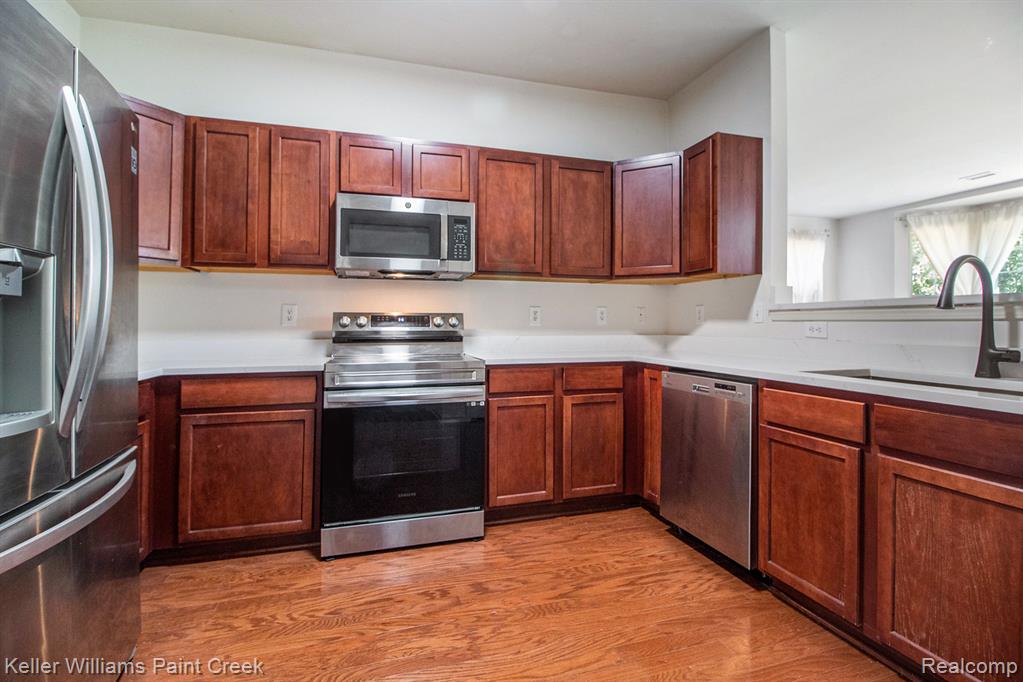 4041 Radcliff Drive, Canton, MI 48188 — Photo 7