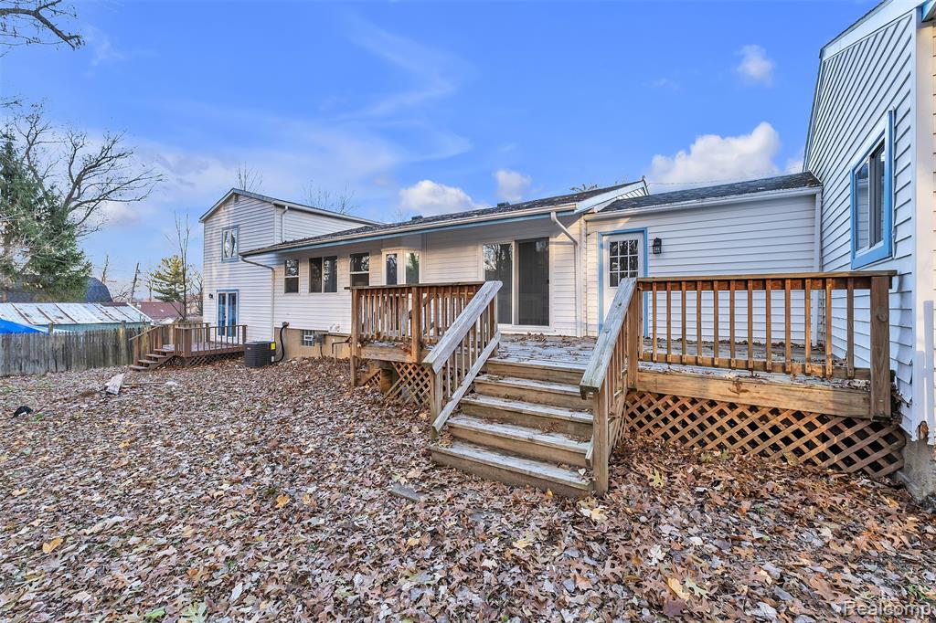 8165 Leonard Drive, Holly, MI 48442 — Photo 48