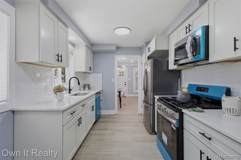 23700 Marlow Street, Oak Park, MI 48237 — Photo 9