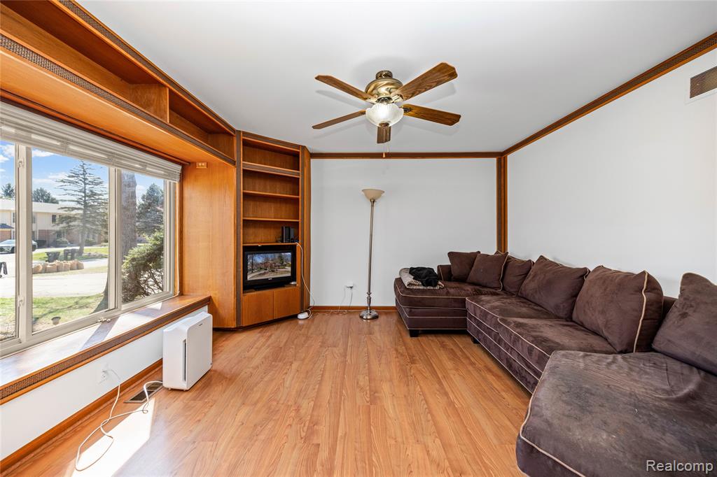28867 Appleblossom Lane, Farmington, MI 48331 — Photo 13
