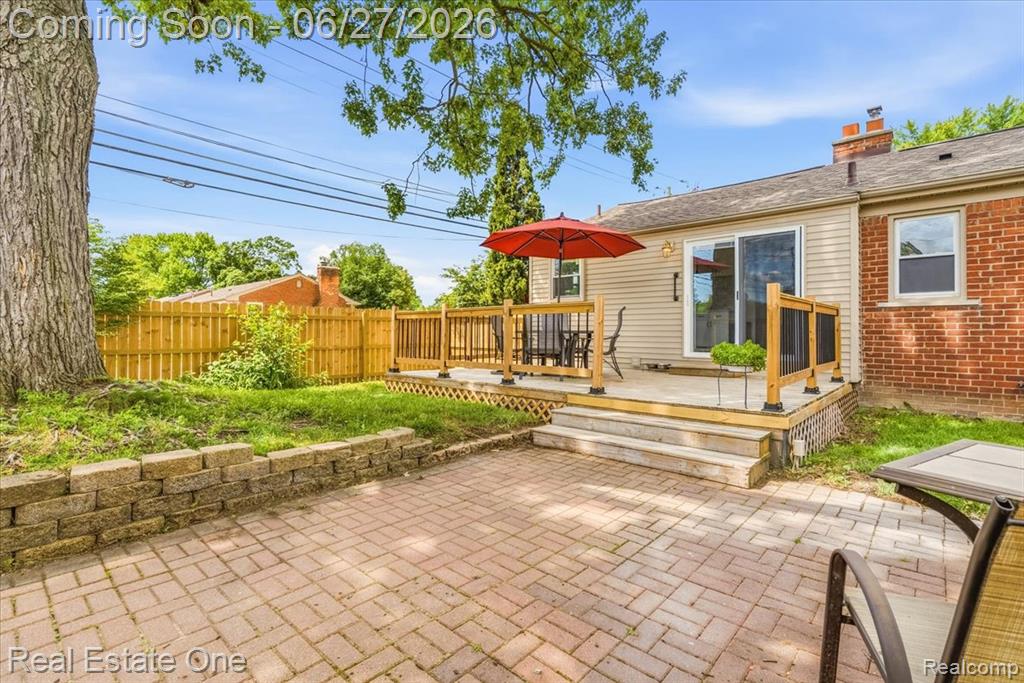 9900 Brookfield Street, Livonia, MI 48150 — Photo 11