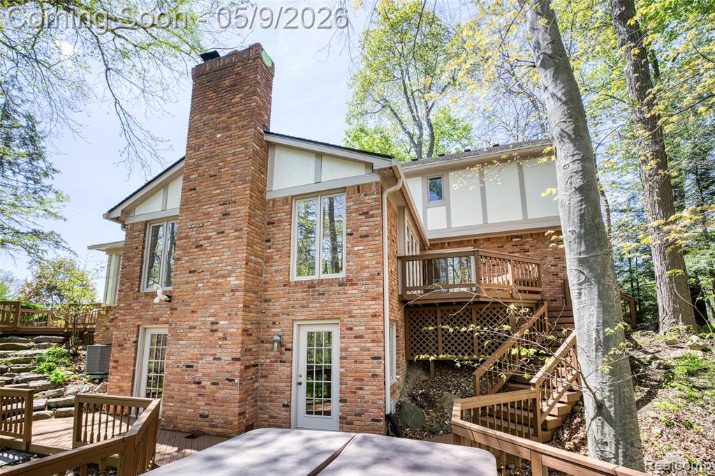 27966 Trailwood Court, Farmington, MI 48331 — Photo 48
