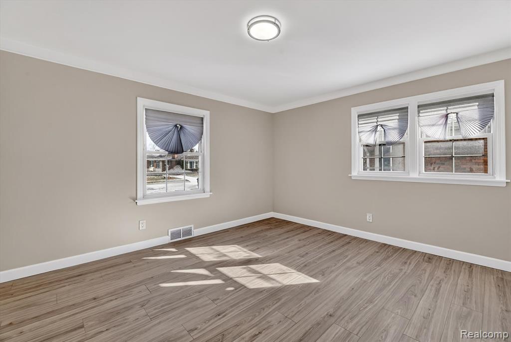 17314 Collinson Avenue, Eastpointe, MI 48021 — Photo 16