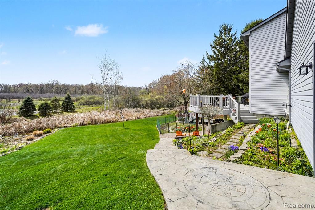 6419 Almond Lane, Clarkston, MI — Photo 38