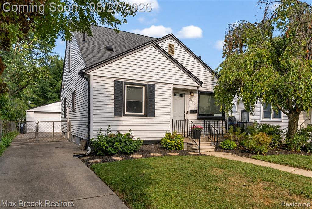 807 N Vermont Avenue, Royal Oak, MI 48067