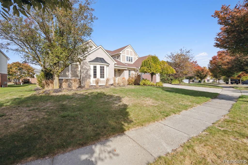 45516 VIOLET Lane, Novi, MI — Photo 2