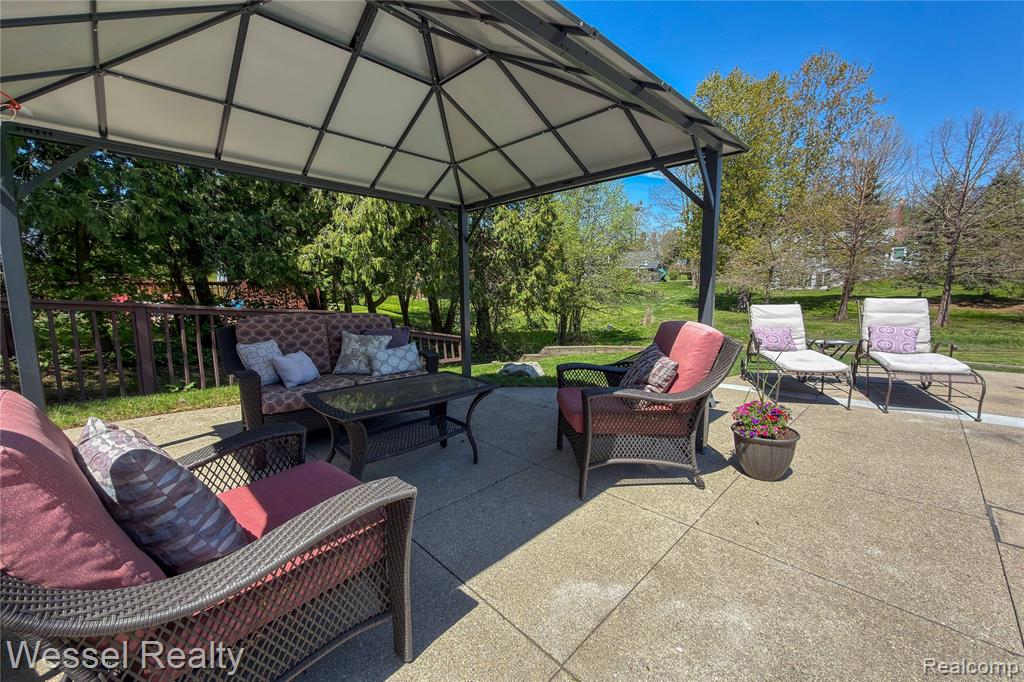 117 Coachlamp Road, Rochester, MI 48306 — Photo 49
