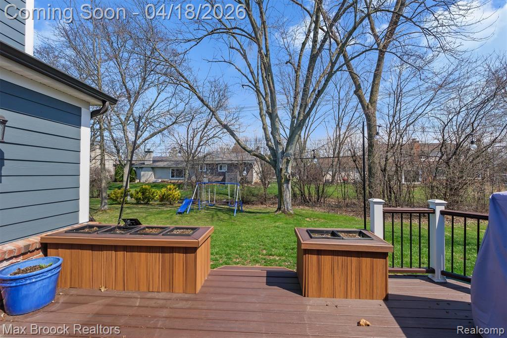 7359 Coach Lane, West Bloomfield, MI — Photo 58