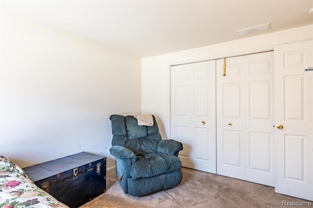 16233 TERRACE VILLAGE Drive, Taylor, MI 48180 — Photo 18