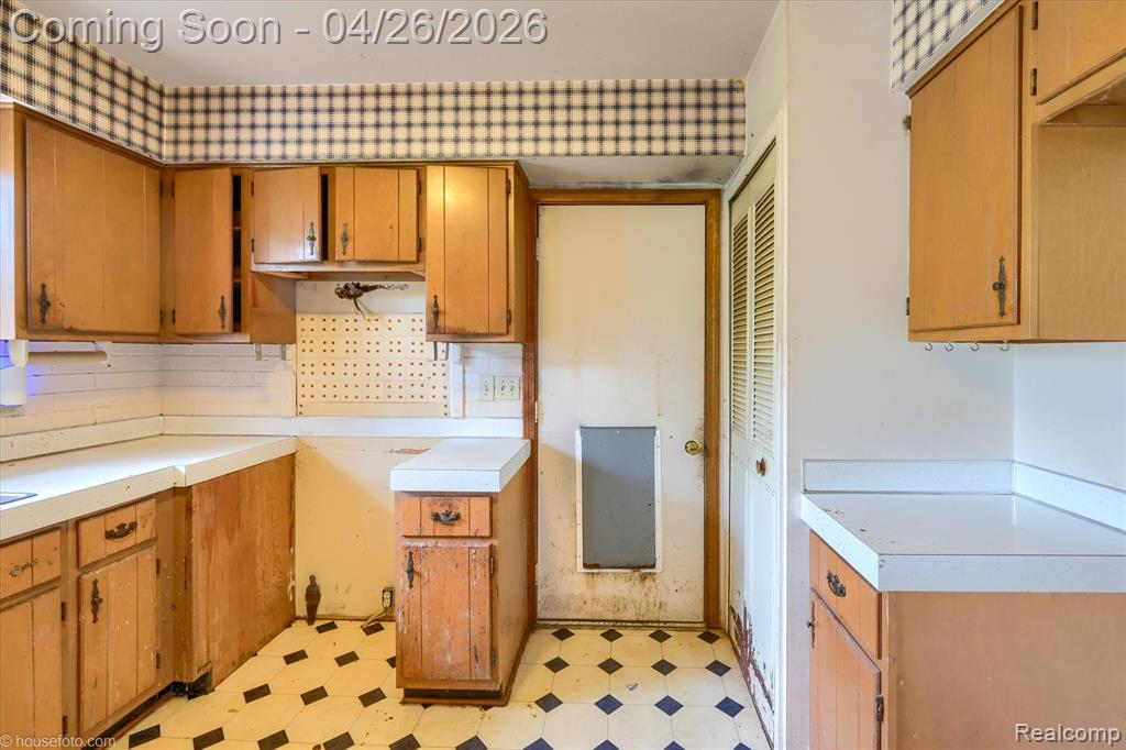1173 Pickwick Place, Flint, MI 48507 — Photo 18
