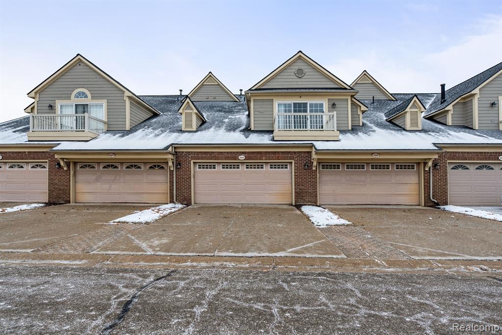 45449 N STONEWOOD Road, Canton, MI 48187 — Photo 2
