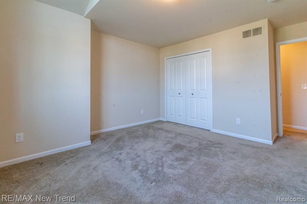 24485 ROSEMONT Drive, South Lyon, MI 48178 — Photo 28
