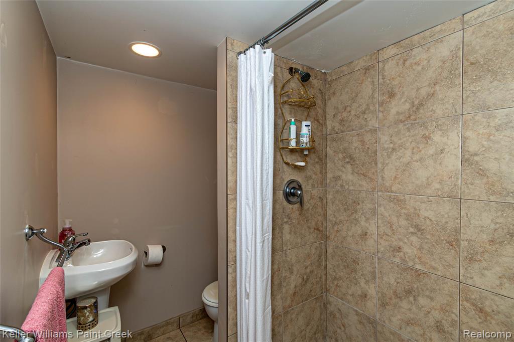41544 Mitchell Road, Novi, MI 48377 — Photo 34