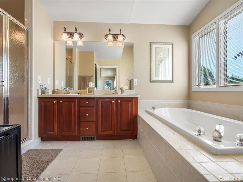 40053 Bexley Way, Northville, MI 48168 — Photo 27