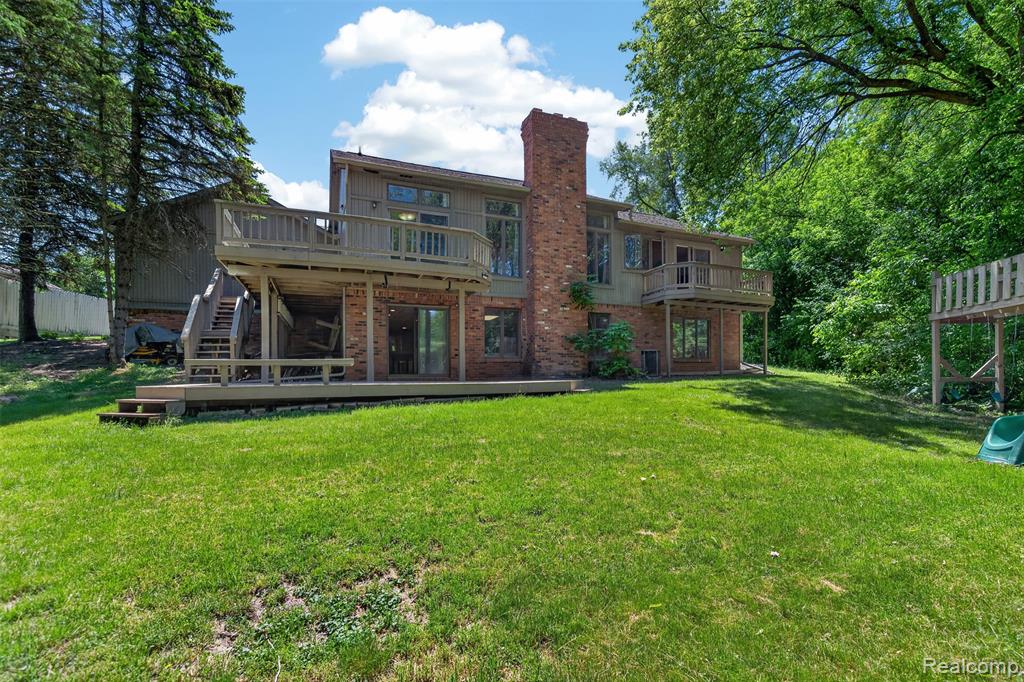 8694 Brazos Court, White Lake, MI — Photo 36