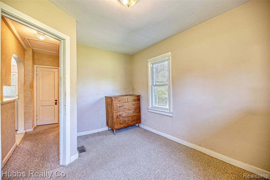 5305 Lapeer Road, Burton, MI 48509 — Photo 32