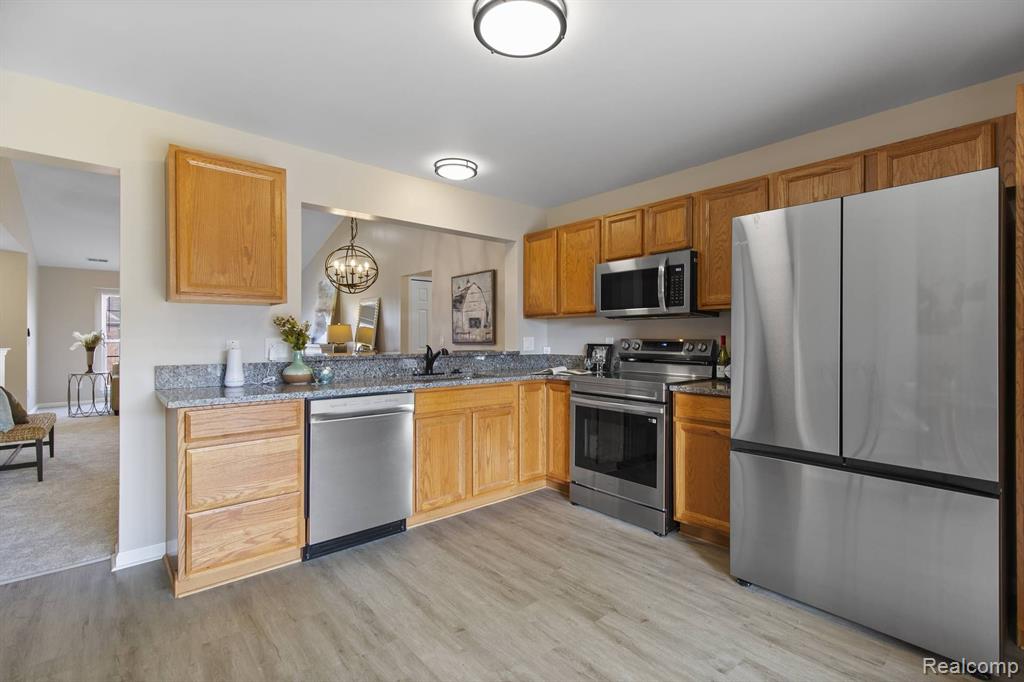 51828 LIONEL Lane, Chesterfield, MI — Photo 12