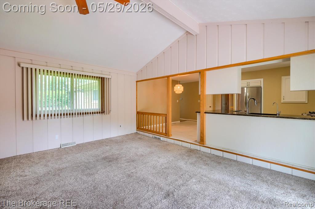 6933 Hubbard Hills Drive, Clarkston, MI 48348 — Photo 39