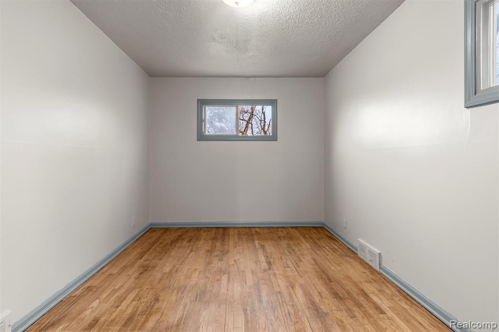 16186 Fenton Street, Detroit, MI 48219 — Photo 16