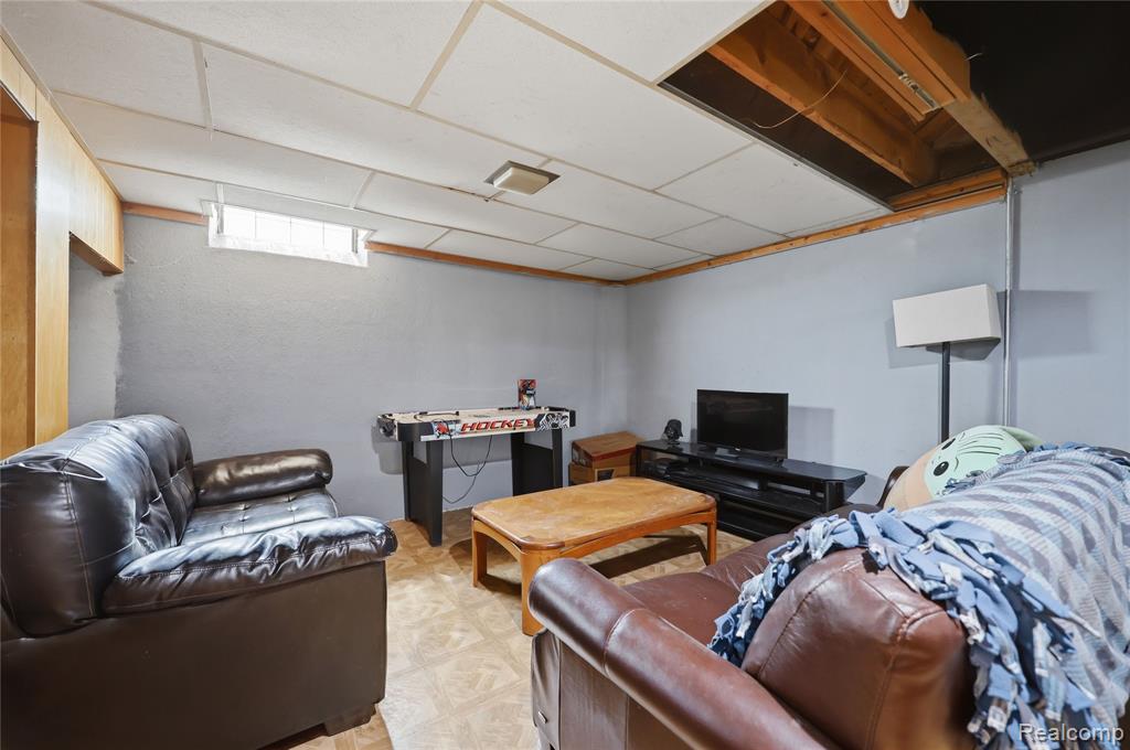 28832 Los Olas Drive, Warren, MI 48093 — Photo 18