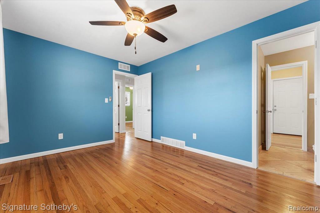 40499 Orangelawn Avenue, Plymouth, MI 48170 — Photo 12