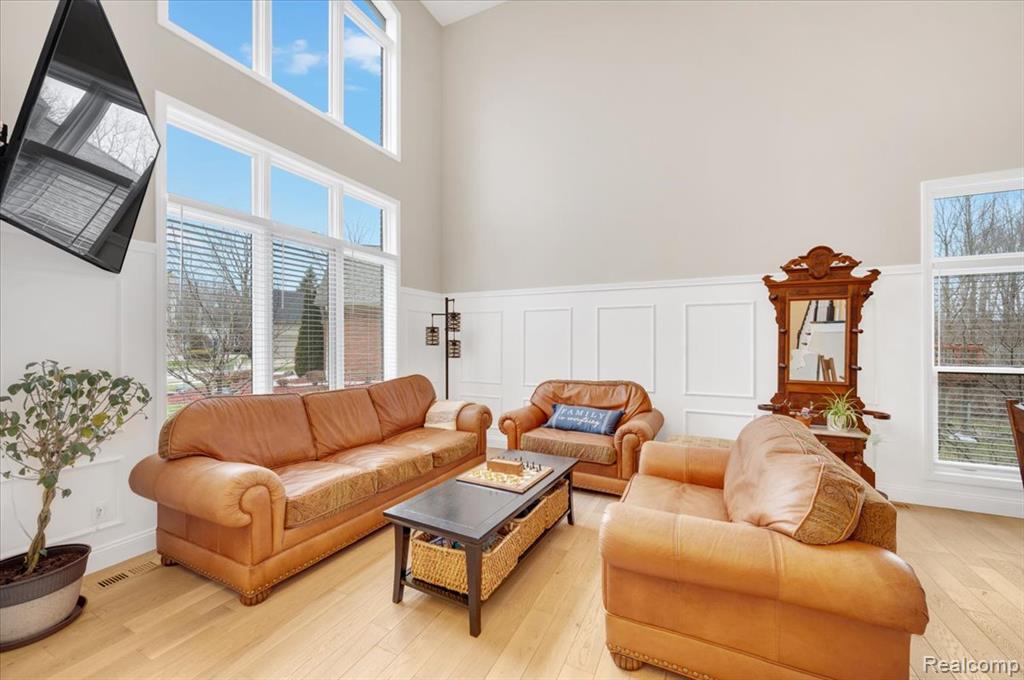 54424 Maple Creek Court, Shelby Twp, MI 48316 — Photo 13