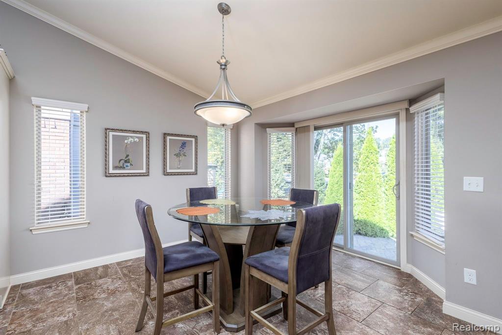 5687 GREGORY Drive, Utica, MI 48317 — Photo 14