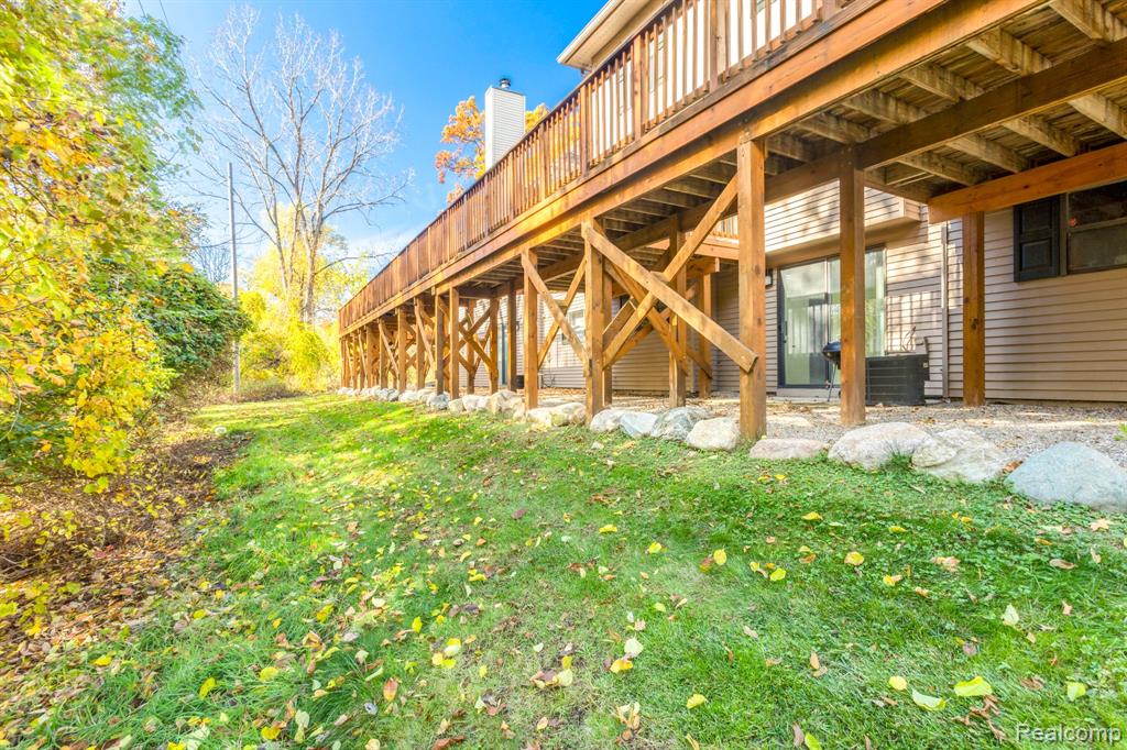 24547 PRIMROSE Lane, Southfield, MI 48033 — Photo 6
