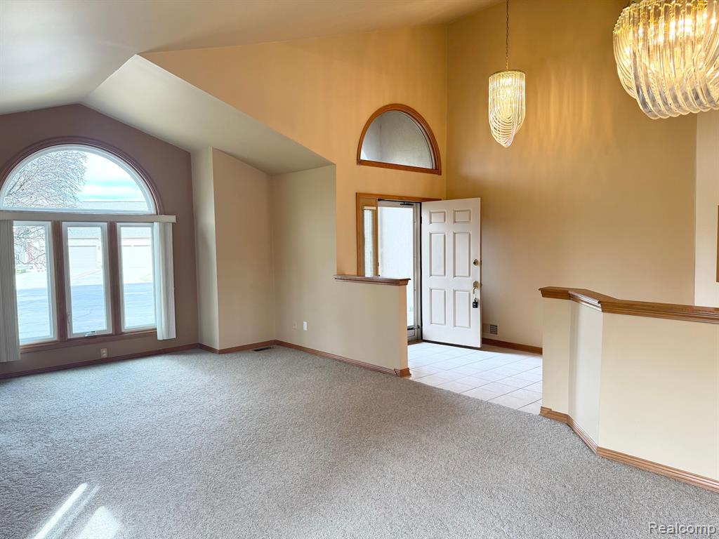 52702 HUNTERS POINTE, Macomb, MI 48042 — Photo 5