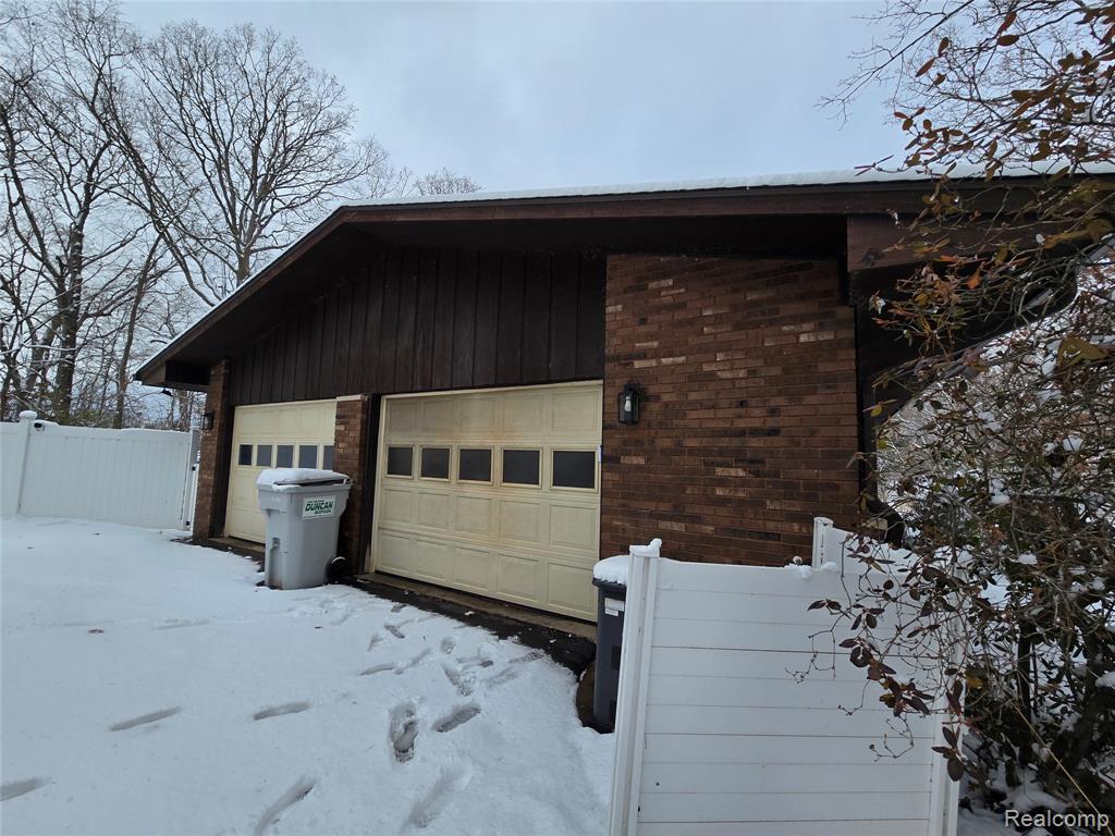 9770 Daleview Drive, South Lyon, MI 48178 — Photo 3