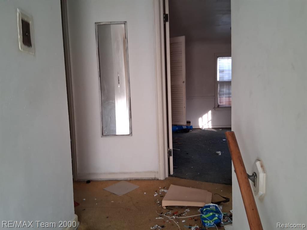 19211 Pierson Street, Detroit, MI 48219 — Photo 18
