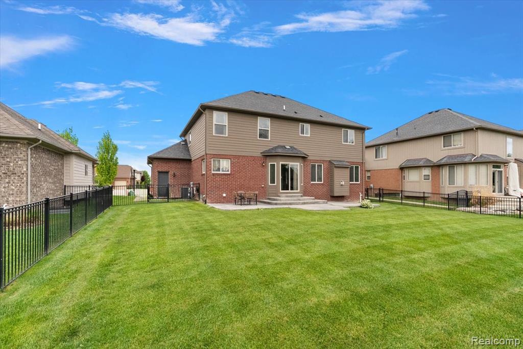 50216 Ashperton Drive, Macomb, MI 48044 — Photo 52