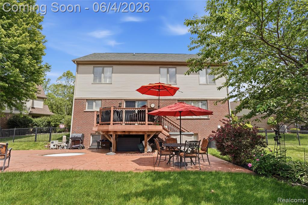 8605 Vista Court, Westland, MI — Photo 36
