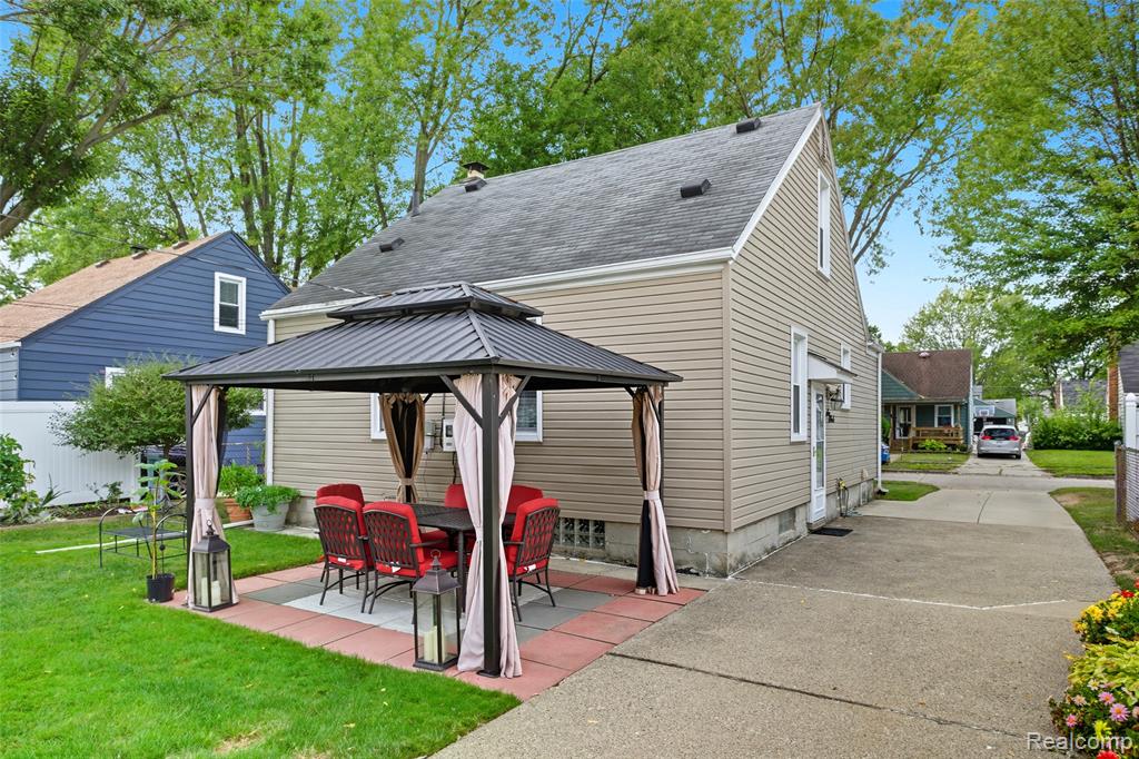 4176 Cummings Avenue, Berkley, MI 48072 — Photo 27