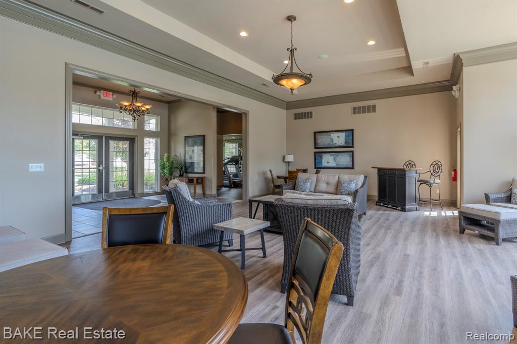 49402 N Glacier, Northville, MI 48168 — Photo 37