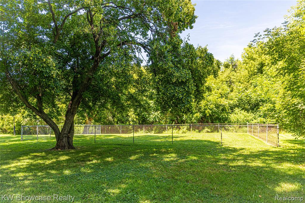 3651 Chicago Road, Warren, MI 48092 — Photo 7
