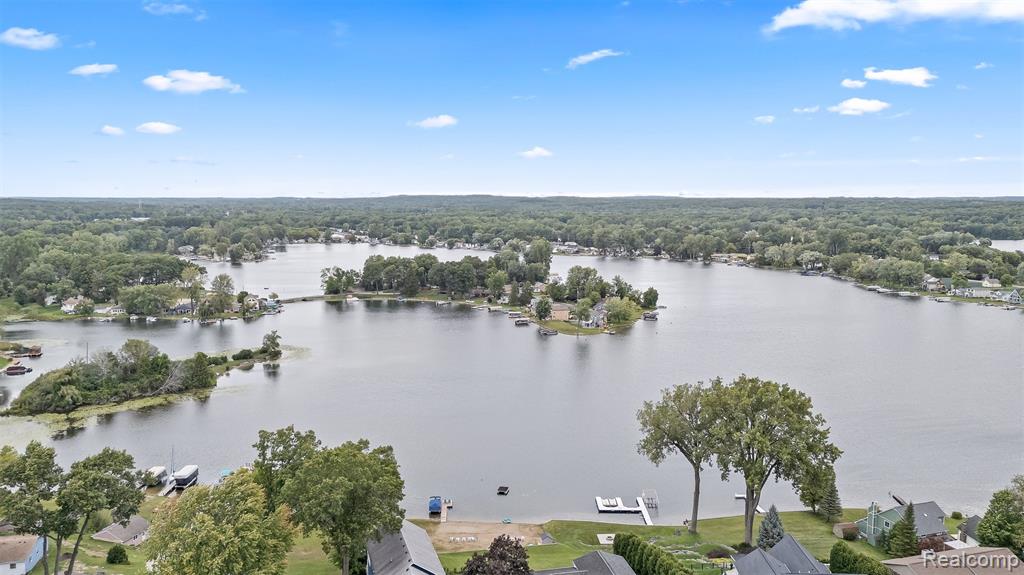 660 Garland Road, Ortonville, MI 48462 — Photo 4